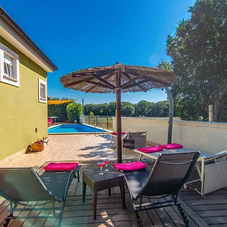 Villa Tanja By